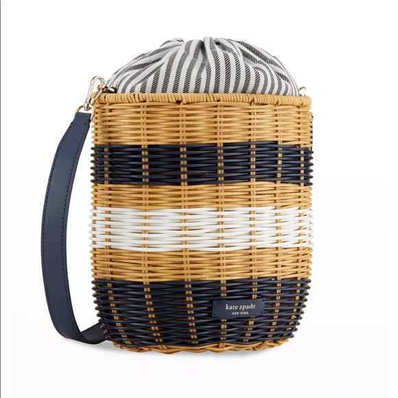SOLD! 🎉Kate Spade medium wicker basket bag white navy stripe brand new with tag - Picture 3 of 15
